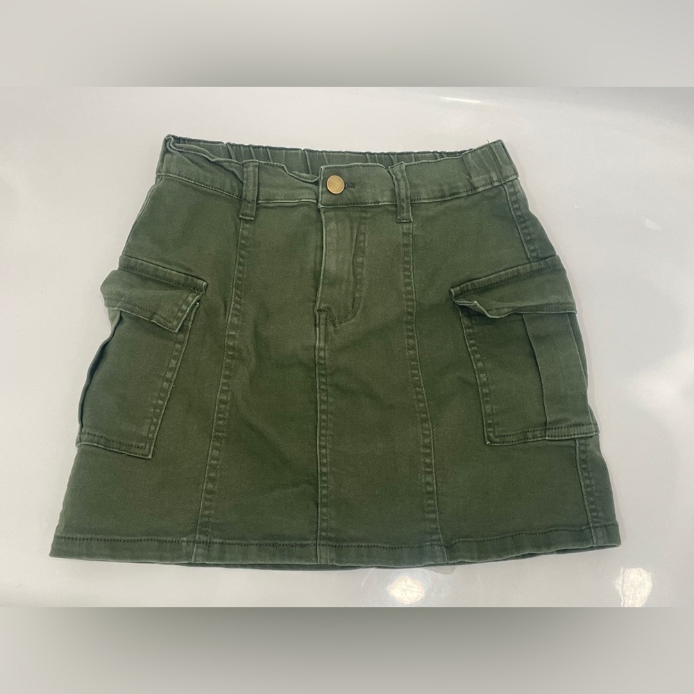 Olive Green Cargo Mini Skirt Women’s Medium